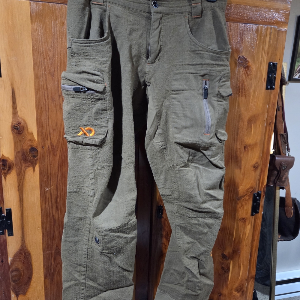 First Lite Men's Obsidian Cargo Pants